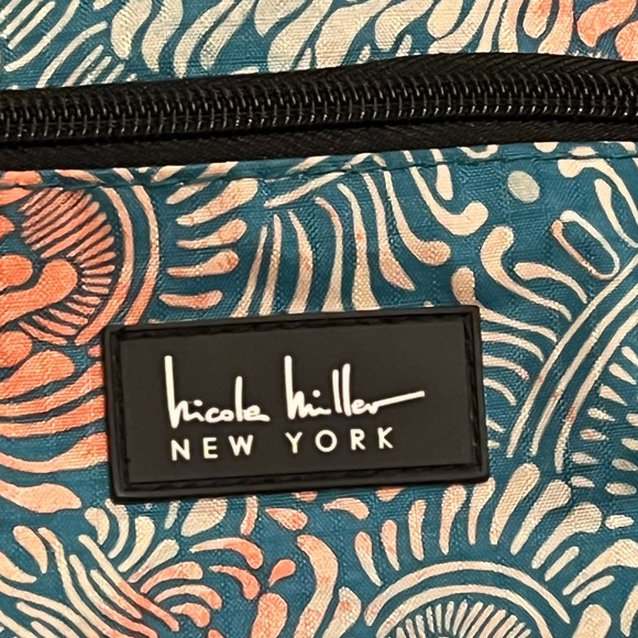 Nicole Miller Insulated Lunch Bag - Picture 9 of 12